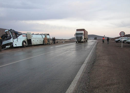 اتوبوس زائران ایرانی در مسیر جده به مدینه دچار حادثه شد