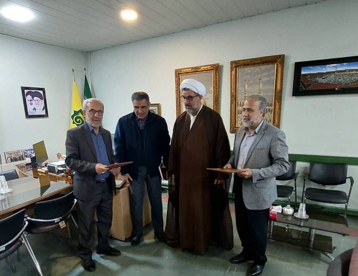  ابلاغ احکام اعضای جدید کمیته بدوی رسیدگی به تخلفات دفاتر زیارتی استان گیلان 