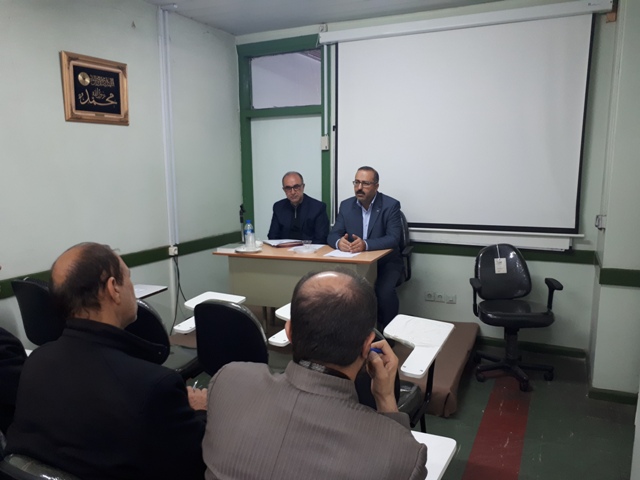برگزاری جلسه هم اندیشی مدیر حج و زیارت استان با مدیران راهنمای عتبات 