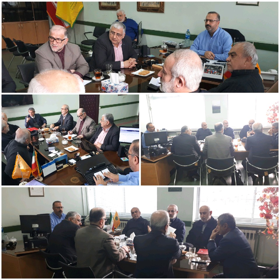 جلسه مدیر حج و زیارت استان با اعضا شرکت مرکزی کارگزاران
